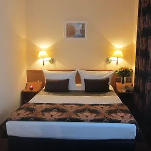 2* Szálloda Atrium
